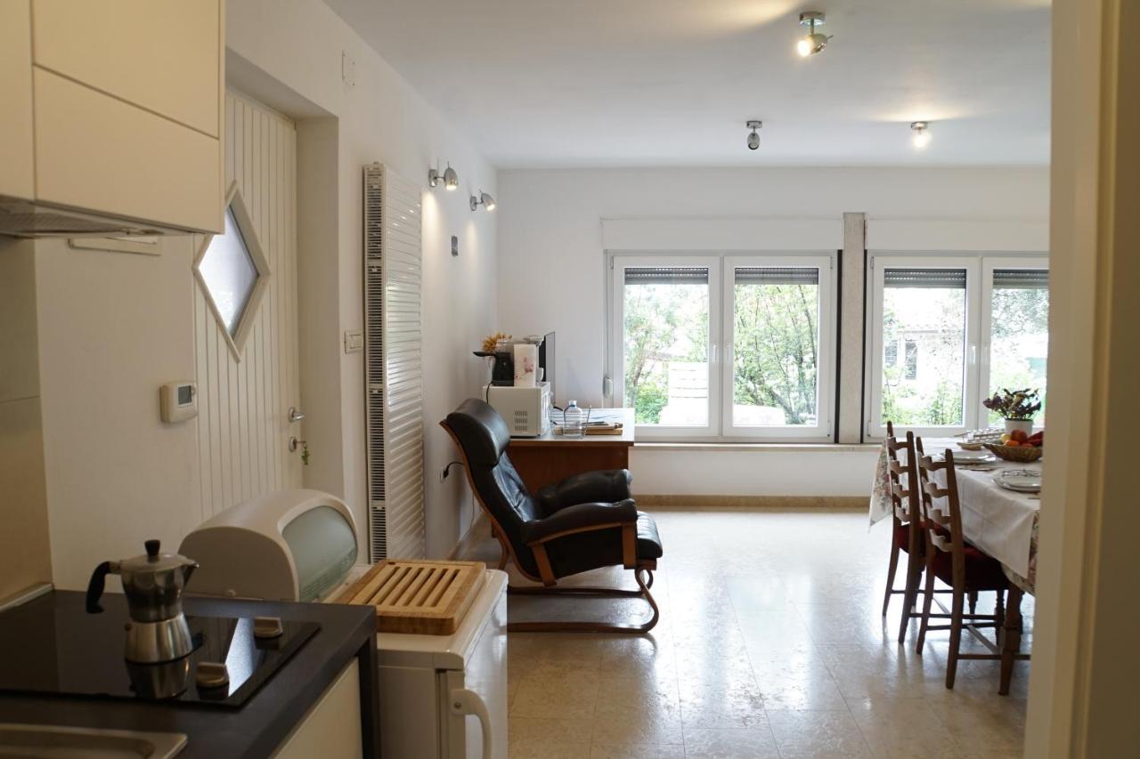 Apartment Flora Пула Екстериор снимка
