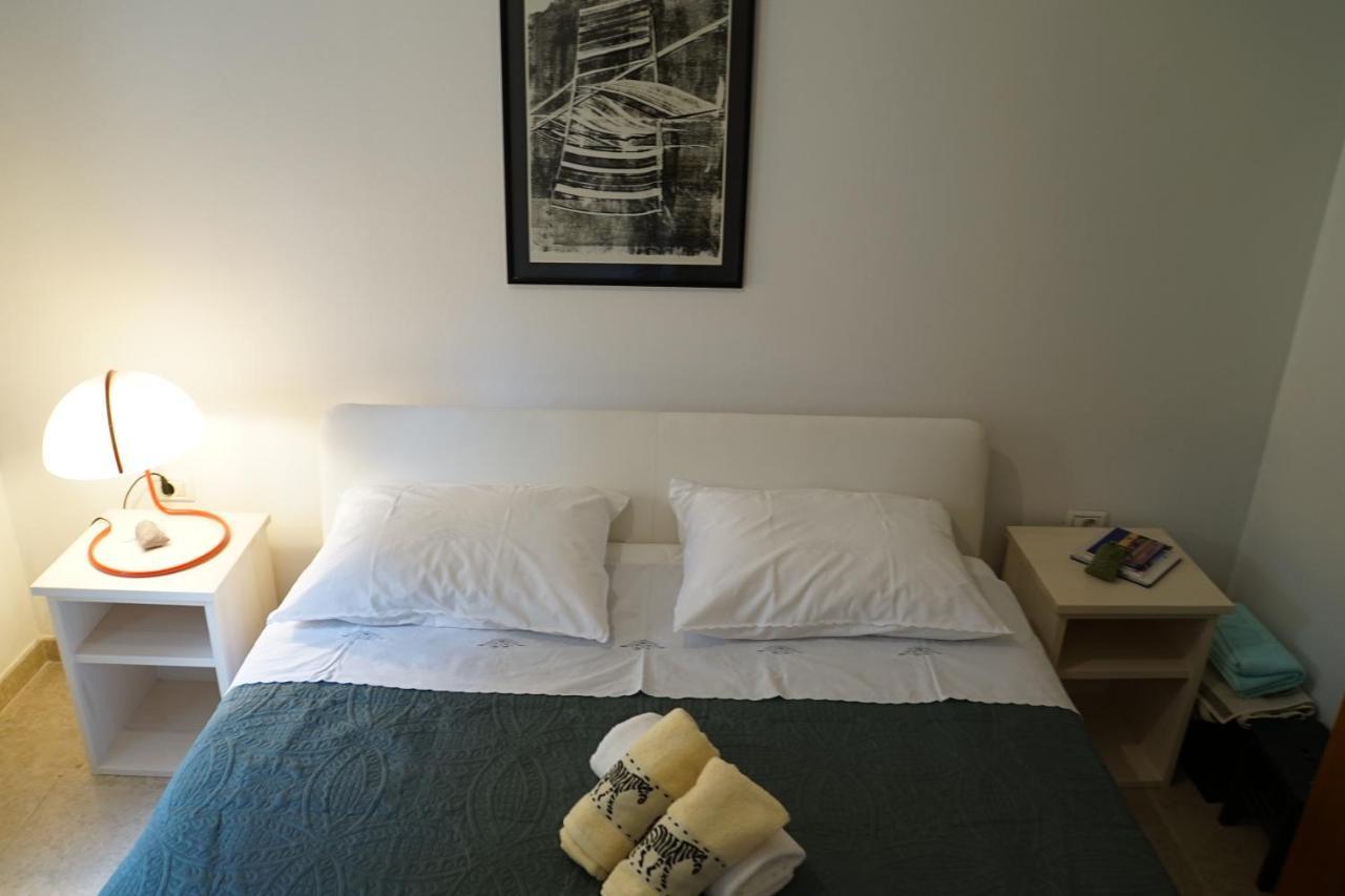 Apartment Flora Пула Екстериор снимка