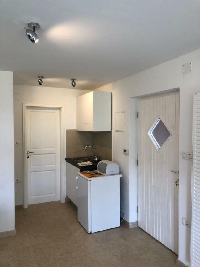 Apartment Flora Пула Екстериор снимка